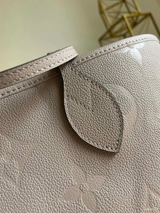 VUITTON NEVERFULL MM LOUIS 0811